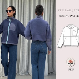 Könnte beinhalten: Eine blaue Fleecejacke mit hohem Kragen, hellblauem Frontreißverschluss und Brusttasche. Das Bild enthält eine technische Strichzeichnung des Schnittmusters Stellar Jacket sowie den Text "STELLAR JACKET SEWING PATTERN" und "PDF".