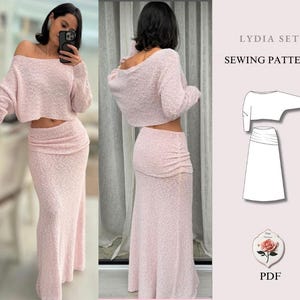 Peut inclure: Un ensemble deux pièces rose clair composé d'un haut court à manches longues et épaules dénudées, et d'une jupe longue assortie avec fronces latérales. Le texte LYDIA SET SEWING PATTERN PDF accompagne un dessin technique des vêtements.