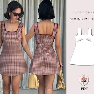 Könnte beinhalten: Ein Lauri-Kleid-Schnittmuster für ein kurzes, ärmelloses Kleid mit quadratischem Ausschnitt und rot-weißem Vichy-Karo-Muster. Das Kleid hat einen dunkelroten, gewellten Saum entlang des Ausschnitts und der Armausschnitte. Inklusive technischer Zeichnung.