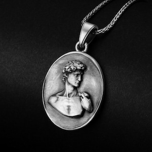 David Pendant, Michelangelo Art, Renaissance Jewelry, Statue of David, Art Lover Gift, Sculpture Necklace