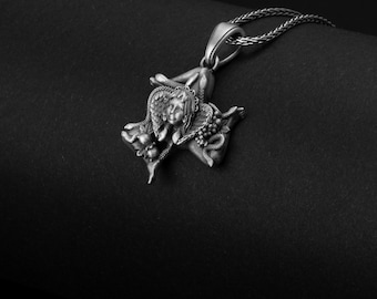 Trinacria Necklace, Medusa Pendant, Sicilian Symbol, Gorgon Charm, Silver Trinacria, Mythology Jewelry, Greek Mythos