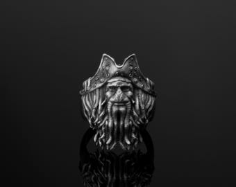 Davy Jones Ring, Flying Dutchman, Cursed Captain, Pirate Jewelry, Nautical Theme, Ocean Legend, Captain's Gift, Seafarer, Ghost Ship