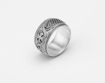 Criss Cross Band, Criss Cross Ring, Religious Band Ring, Silver Criss Cross, Faith Symbol Ring, Unique Cross Ring, Sterling Cross Band