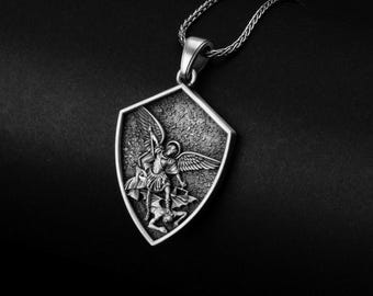 Arcanjo Miguel, Derrotando Satanás, Guerra no Céu, Pingente Cristão, Colar de Oração, Presente Religioso, Joias de Fé