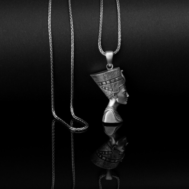 Nefertiti Pendant, Egyptian Jewelry, Silver Nefertiti, Ancient Egypt, Queen Necklace, Historical Charm, Powerful Woman image 7