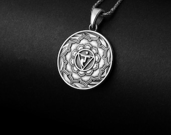 Manpiura Chakra, Sterling Silver, Chakra Necklace, Love Energy, Healing Jewelry, Balance Emotions, Spiritual Growth, Yoga Pendant