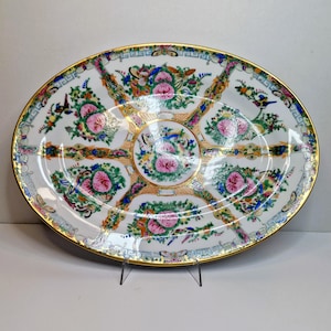 CHINESE ROSE MEDALLION Porcelain Oval Dish 16&quot; Vintage Canton Bowl Hand Painted Pink Gold Green Kanton Chinoiserie Decor, Export Porcelain