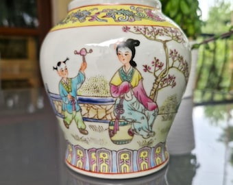 Jarrón de jengibre de porcelana china vintage: decoración de cocina estilo chinoiserie, jarrón antiguo Famille Rose, regalo pintado a mano Famille Rose.