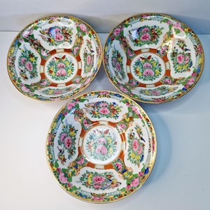 CHINESE ROSE MEDALLION Porcelain Plates Set of 3 Plate 7&quot;/18cm Vintage Canton Hand Painted Salad Bowls, Pink Gold Green Chinoiserie Dish