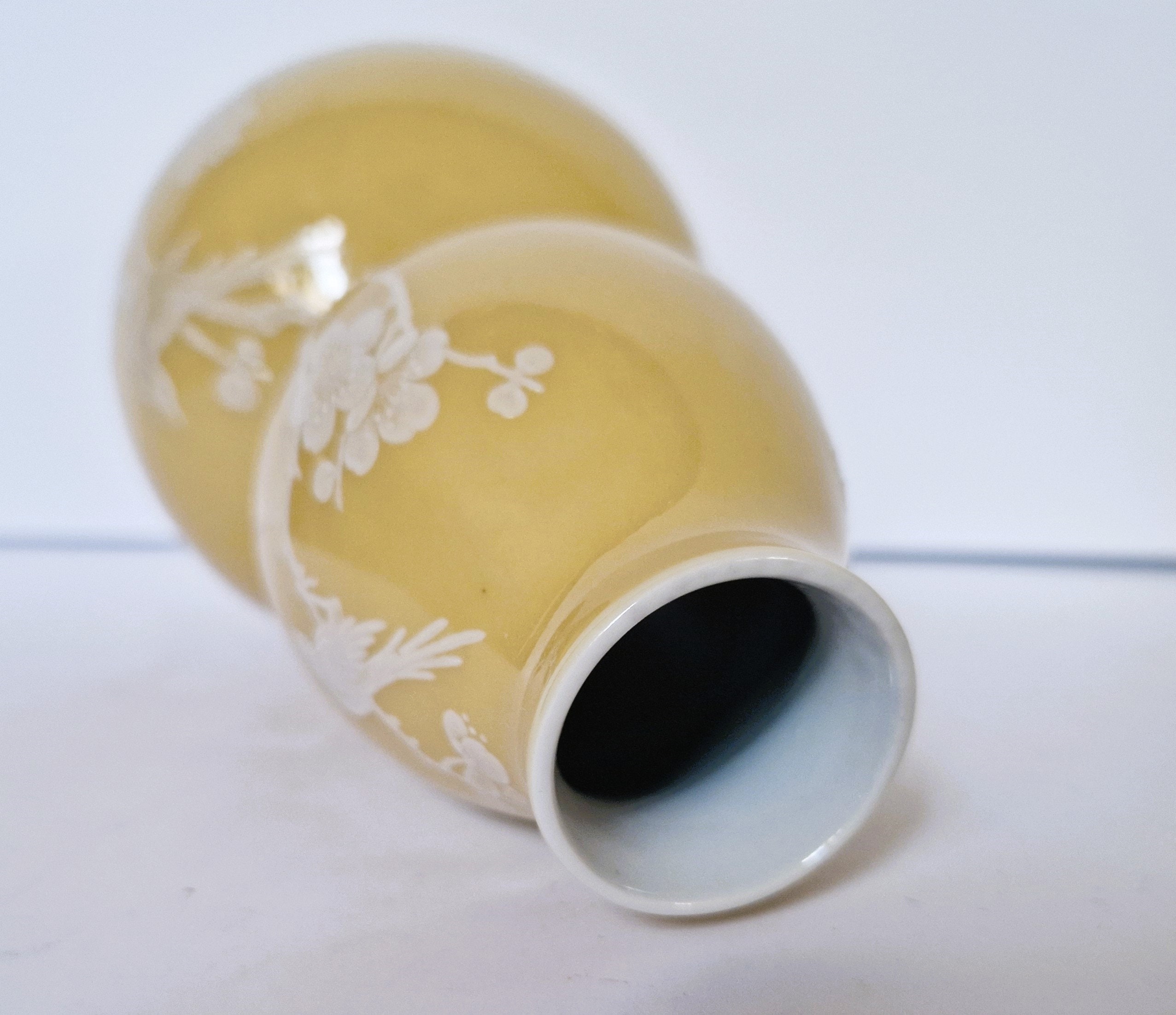 ヴィンテージ景徳鎮の二重瓢箪花瓶：黄釉磁器、鳥と梅 - Etsy 日本