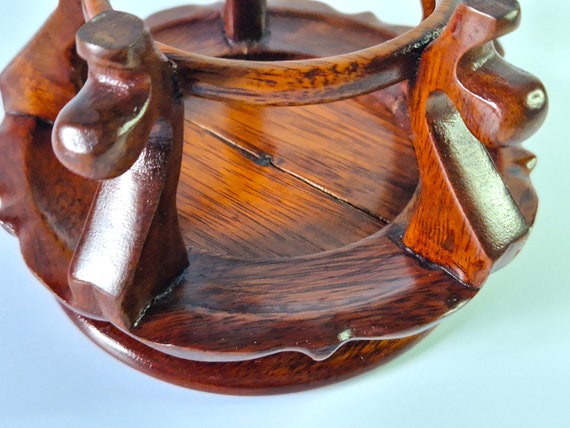 アンティーク中国製木製花瓶スタンド：彫刻が施された展示台、20世紀