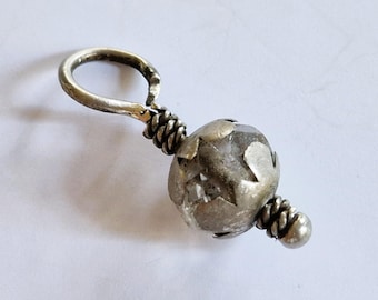 Collar con colgante de cristal de roca y filigrana de plata antigua - Amuleto europeo del siglo XVIII, plata barroca, joyería histórica antigua