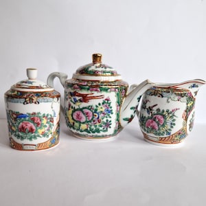 Vintage Chinese Teapot Milk Jug and Sugar Bowl: Famille Rose Canton Porcelain, Chinoiserie Rose Medallion Gold Decor for Tea or Coffee