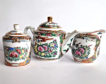 Vintage Chinese Teapot Milk Jug and Sugar Bowl: Famille Rose Canton Porcelain, Chinoiserie Rose Medallion Gold Decor for Tea or Coffee