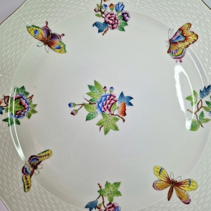 Herend Queen Victoria Serving Plate: Hand-Painted Porcelain Dinnerware (13&quot;/33cm) Vintage China