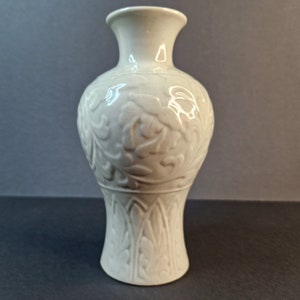 Korean Vase Rare Celadon Porcelain - Elegant Vintage Ceramic Decor from Korea, Traditional Vintage Korean art, Made in Korea, Antique Korean