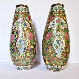 ROSE MEDALLION Chińskie wazony, Vintage 14" Famille Rose Chinoiserie Vase, Złocone podłoże, Grandmillennial Asian Home Decor, Maximalist Interiors