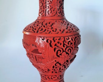 Vintage Chinese vase, Carved Red lacquer Cinnabar 10.2 inch / 26cm Mid Century, Chinoiserie, Chinese antique, Asian decor, Chinese art
