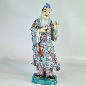 Chinese antique porcelain statue, Standing famille rose porcelain figure of Han Xiangzi with his flute, Mark Ge Fusheng Zao, Republic period