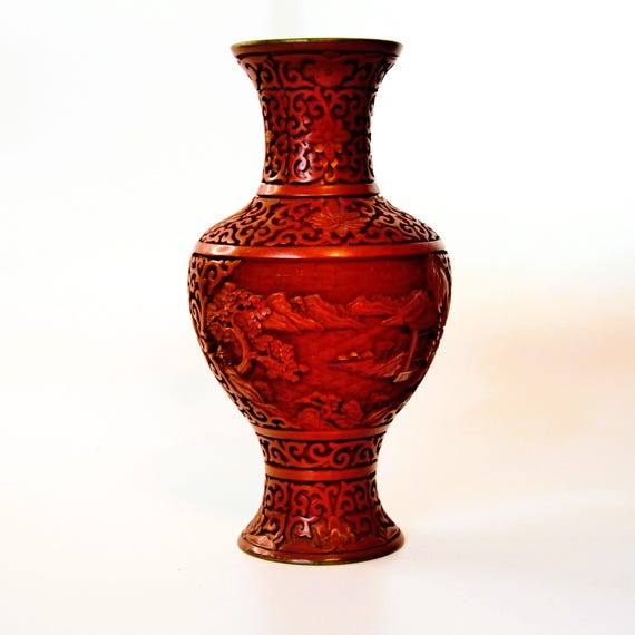 Vintage Red Lacquer Pot From India - Mid 20thC Vintage Red Lacquer Pot From India - Mid 20thC