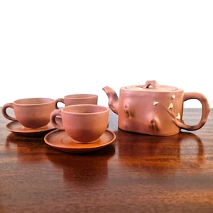 Vintage Yixing Zisha Teekanne Set: Chinesische Keramik Gongfu Tee (1970er-80er Jahre) Teekanne und 3 Tassen mit Untertassen