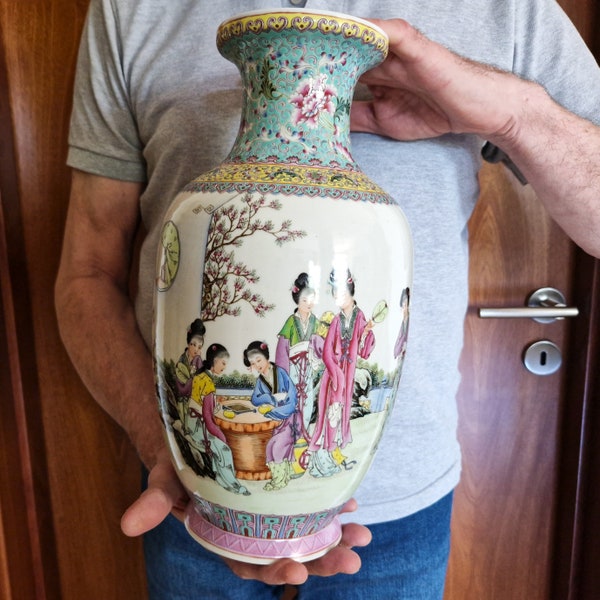 Chinese porcelain vase Republic period, Old large famille rose vase, Vintage oriental ceramic h-34 cm Chinese  antique art, Fine China 567