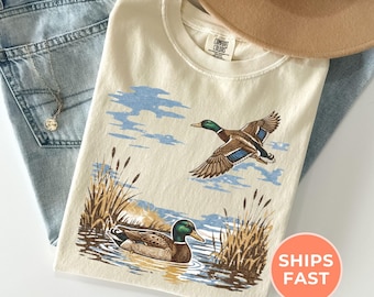 Flying Duck Mallard Comfort Colors® Shirt: Outdoor Vintage Wildlife Tshirt, Nature Lover Gift, Retro  Style Graphic Tee