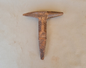 VTG Rare original Heavy T-Shaped Iron Gunsmith Blacksmith silversmith Shaping Tool