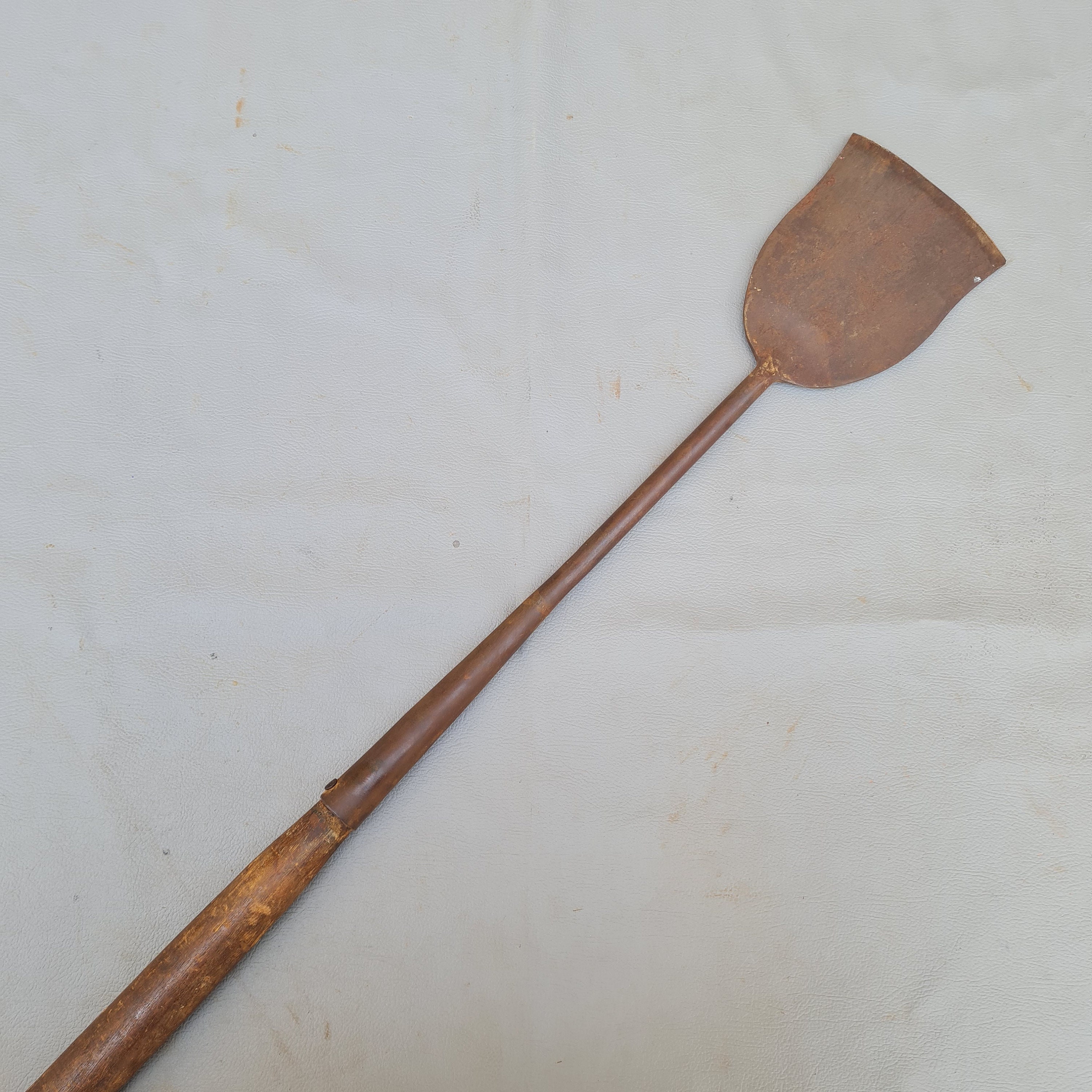 VTG 19 c flensing blade with spade tip with wood flensing harpoon whaling tool  48"