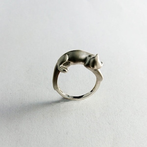 Anillo de gato: acabado satinado hecho a mano