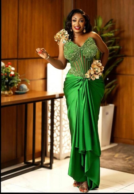Reception Gown, Lace Gown, Sample Lace Dress, African Classy gown,African outfit,Women Fashion dress,Ankara Event wears,Dinner Gown,