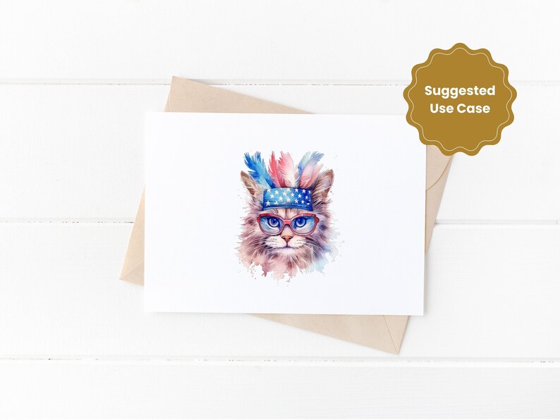 K&ouml;nnte beinhalten: Eine Aquarell-Illustration einer Katze, die eine rote Brille und ein blaues und wei&szlig;es Bandana mit Sternen tr&auml;gt. Die Katze hat rote, wei&szlig;e und blaue Federn auf dem Kopf.
