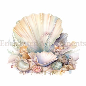 Op de afbeelding: Een aquarel schilderij van een schelpenarrangement met een grote, lichtroze en witte schelp in het midden. De schelp is versierd met een parelketting. Kleinere schelpen, parels en zeeglas zijn verspreid rond de grote schelp.
