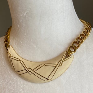 Vintage Monet signed chunky gold tone heavy chain link choker pendant necklace shiny bold enameled geometric statement piece 16 inch 70s 80s
