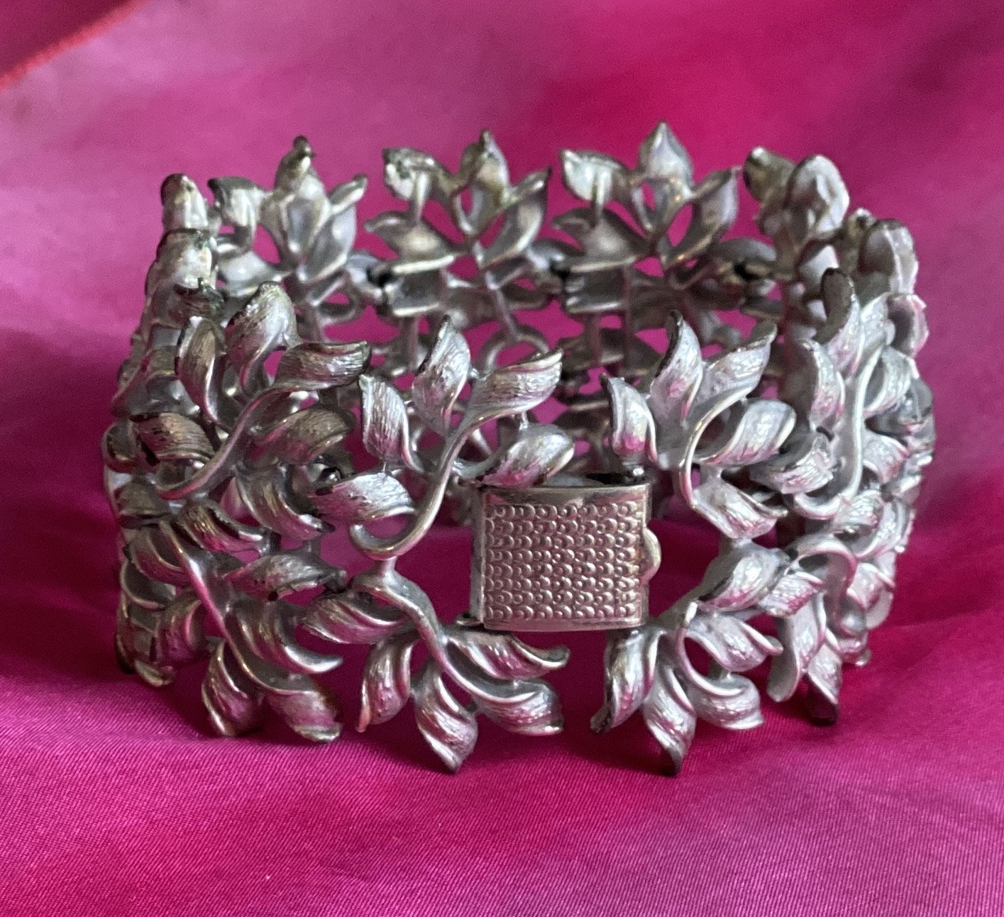 Vintage Coro Leaf Bracelet White Silver Tone 7 in | eBay