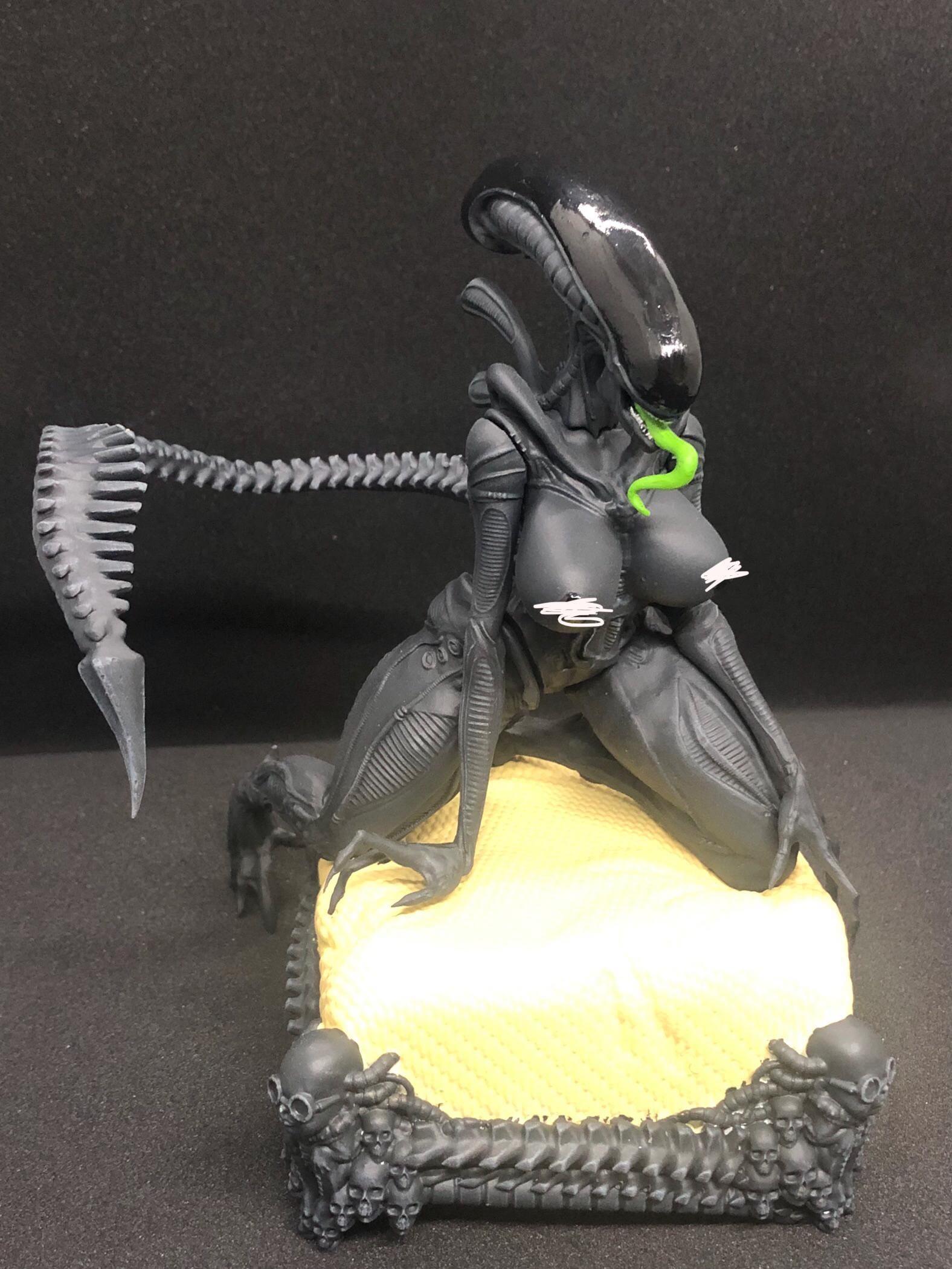 Sexy Xenomorph