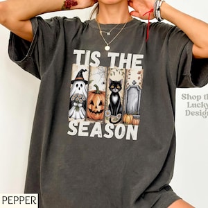 Vintage Halloween Comfort Colors® Shirt, Tis&#39; the Season, Retro Halloween Aesthetic, Women&#39;s Halloween Shirt, Pumpkin Witch Graphic Tee