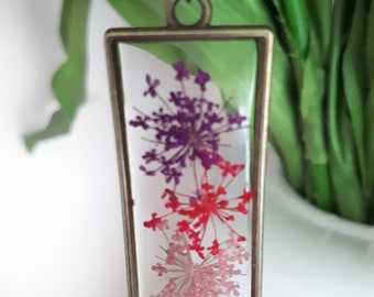 Pendant, necklace, faux cords, resin, dried flowers, gift to offer, birthday fashion accessory