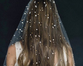 Crystal Wedding Veil, Glitter Bridal Single Veil with Comb Fingertip Veil Crystal Confetti Chapel Train Bridal Soft Veil