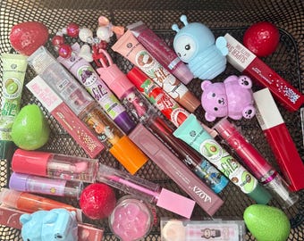 Lip Gloss Scoop: incluye lápiz labial, brillo labial y bálsamo labial (todos productos para tus labios)