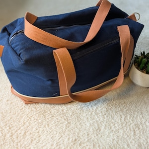 Weekend bag - Large navy blue canvas bag with camel strap - Sports bag or travel bag - French craftsmanship