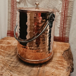 Kupferner Weinkühler mit gehämmertem Finish und Eisenbügel, 25,5 cm hoch; Kupferner Utensilienhalter/Kupfer-Pflanzgefäß für den Innenbereich, 1,5 kg