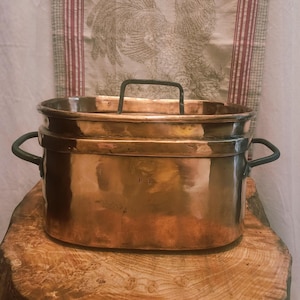 Antique Copper Daubière with Fitted Lid 33x23cm-13x9inch diameter and weight of 4.56kg or 10lb 1 oz; Antique Copper Daubiere