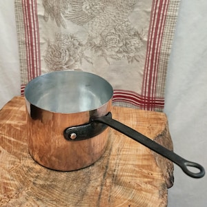 Antique Copper Saucepan With Hammered Finish and Fresh Tin Lining 20cm-8 inch diameter; Tall Antique Copper Saucepan 5 Quarts 2.245kg-5lbs