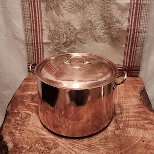 Vintage Copper Stock Pot 23cm-9 inch diameter with Fitted lid & Clean tin lining 3 pounds 1.352kg