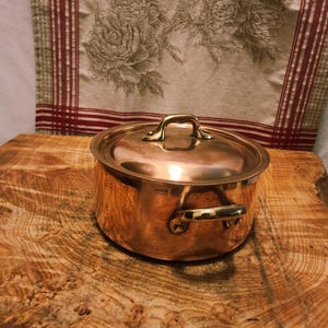 Vintage French Copper Stew Pot-Mini Cocotte 16cm-6.25 inch diameter with Fitted Lid and Fresh Tin 2.5 pounds