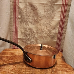 French Copper Sauté Pan with Fitted Lid 20cm-8 inch diameter with clean tin lining; Made In France Baumalu Copper Sauté Pan 4.25lb 1.96kg