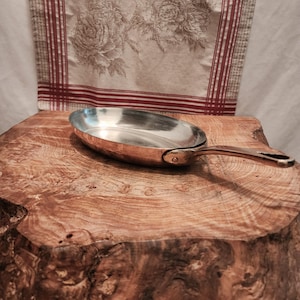 Vintage French Copper Fish Pan with tin lining 26x16cm-10.25x6.25 inch diameter; Bazar Francais Copper Fish Pan Fresh Tin