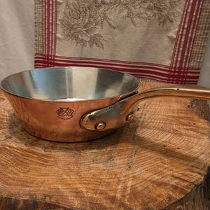 Vintage Helvetia Copper Windsor 20cm-8 inch diameter with Fresh Tin 2.7mm @ rim; Leon Jaeggi Splayed Saucepan 4 pounds 1.837kg