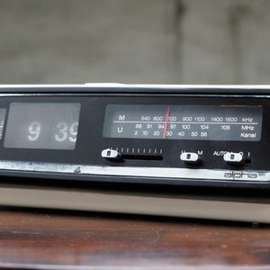Vintage design radio Siemens Alpha RG221